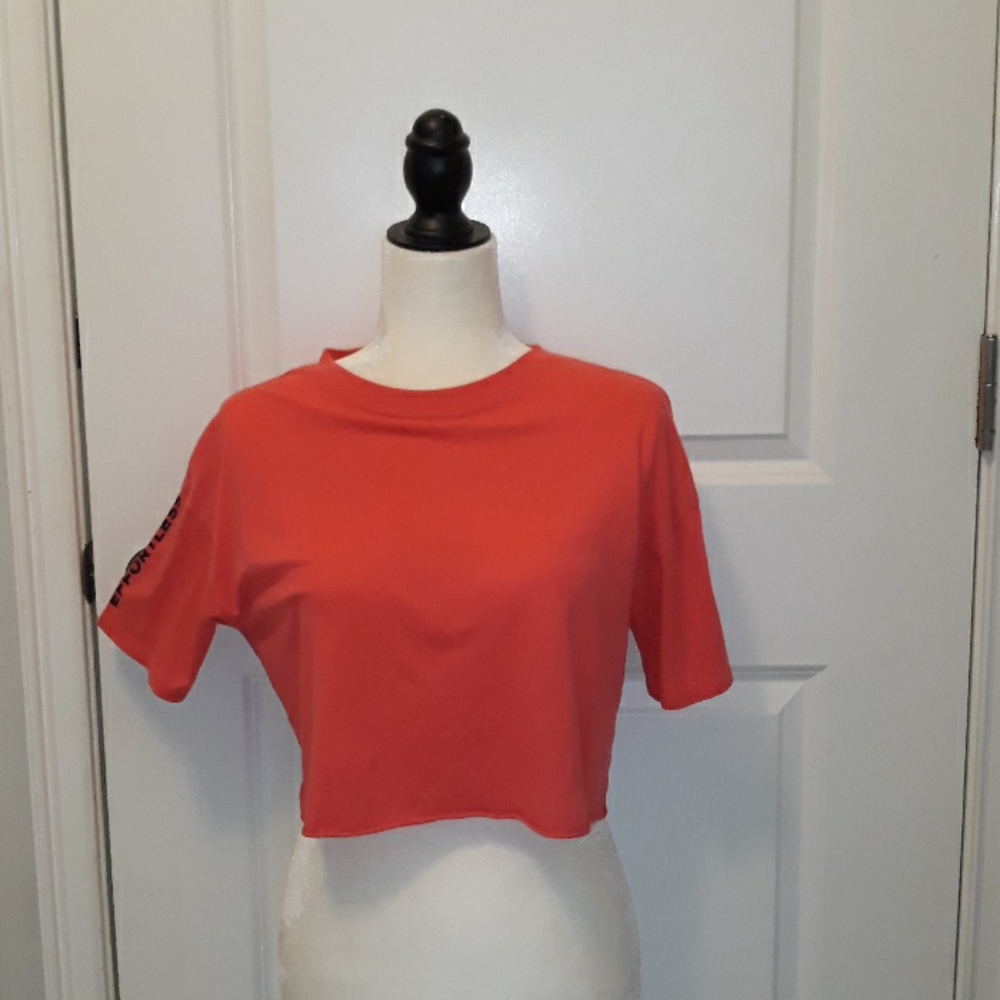 Crop tee